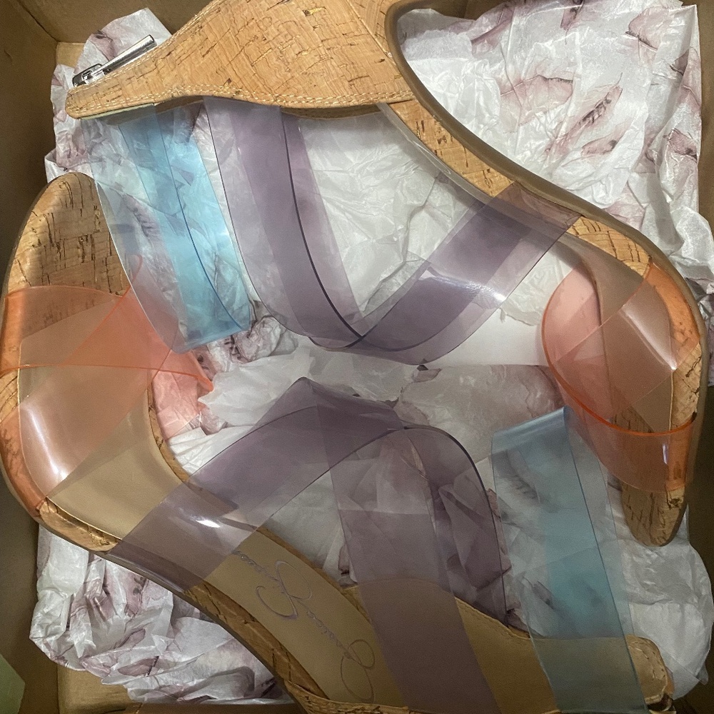 Jessica Simpson heels 👠
